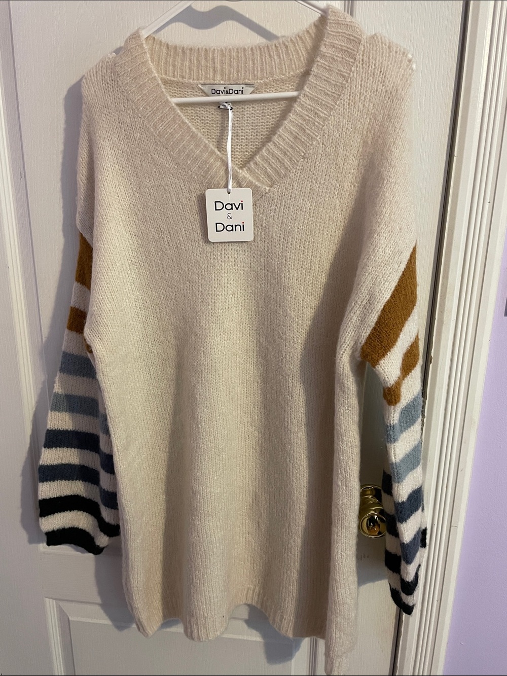 NWT DAVI & DANI Cream V-Neck Oversized Sweater with Striped Multicolor Sleeves